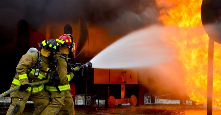 How to Behave for Elderly People in Case of Fire in a Public Place
