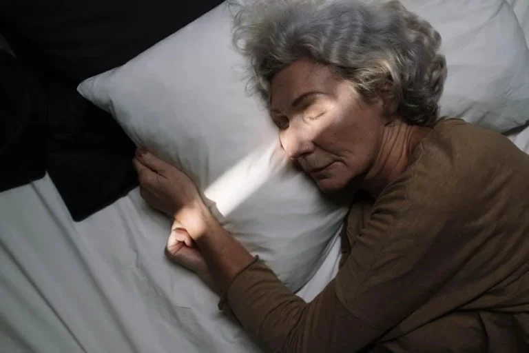 Sleep Hygiene for NYC Seniors: RN-Led Protocols for Better Rest