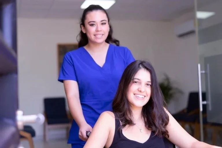 HHA vs. Private Duty Nurse NYC: Identifying the Right Care Level