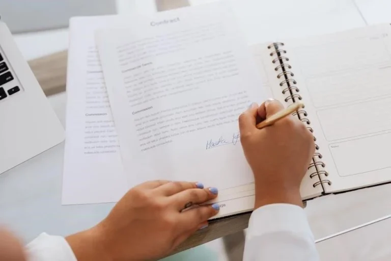 Helping a Weak Senior Sign Documents: Clinical Tips for NYC Families