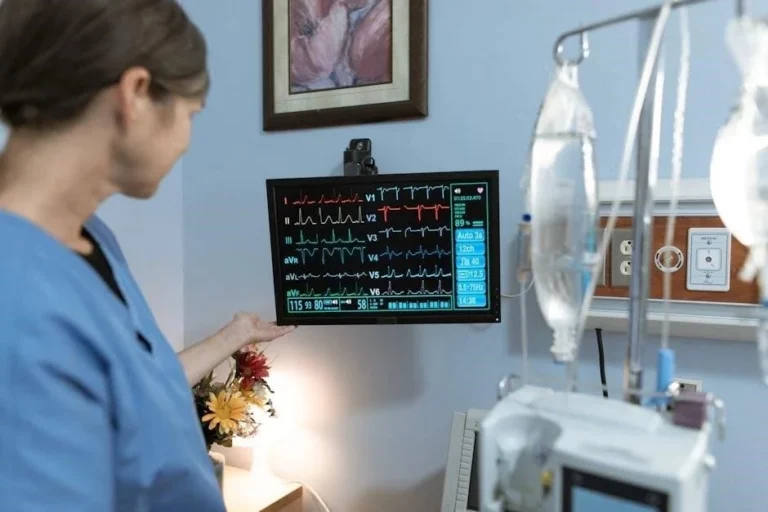 Senior Support Services: Navigating Home Care in Astoria, Queens