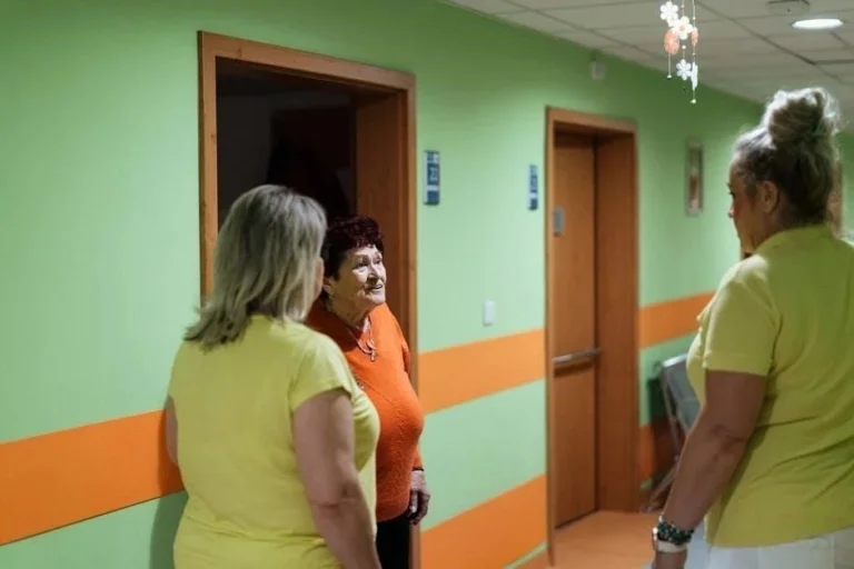 Strong Roots: Home Care and Cultural Support for Italian-Americans in Queens