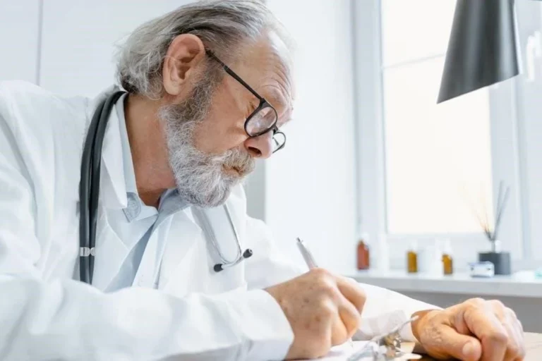 Clinical Purity: Managing Kosher-Certified Medications at Home