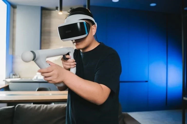 Immersive Healing: Using Virtual Reality for Memory Care in NYC