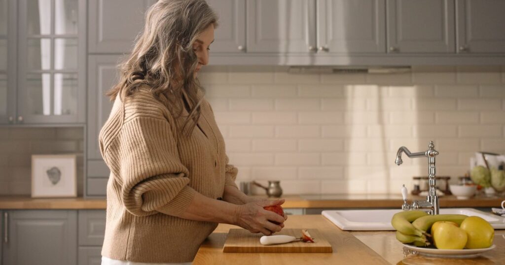 Meal Delivery for Seniors in NYC: Free, Subsidized and Private Options
