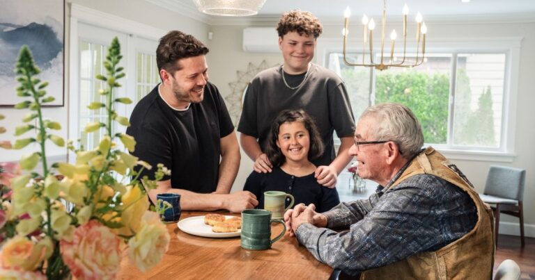Moving In With an Elderly Parent in New York: A Practical Checklist
